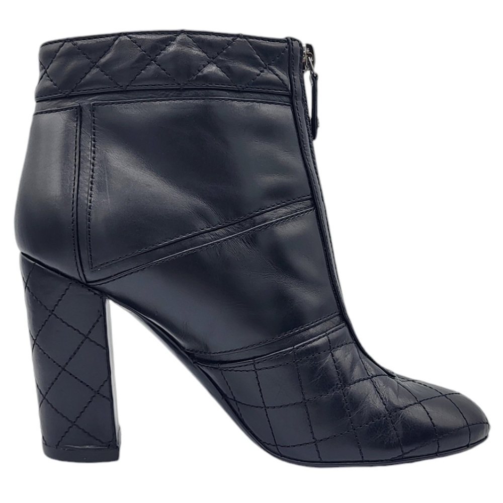 CHANEL Matelasse Quilted Leather Ankle Boots Front Zip Black Booties 37.5 - Picture 2 of 16